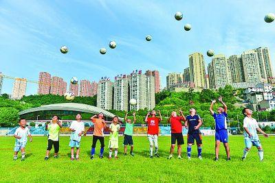 我市持续做新做优生产性、生活性服务业发展两篇文章——服务业扩能提质扬帆新蓝海(图1)